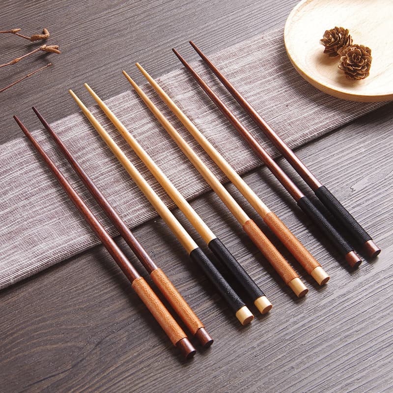 High Quality Japanese Beech Pointed Chopsticks Creative Flatware Design for Kids Adults Customizable Logo for Weddings Parties