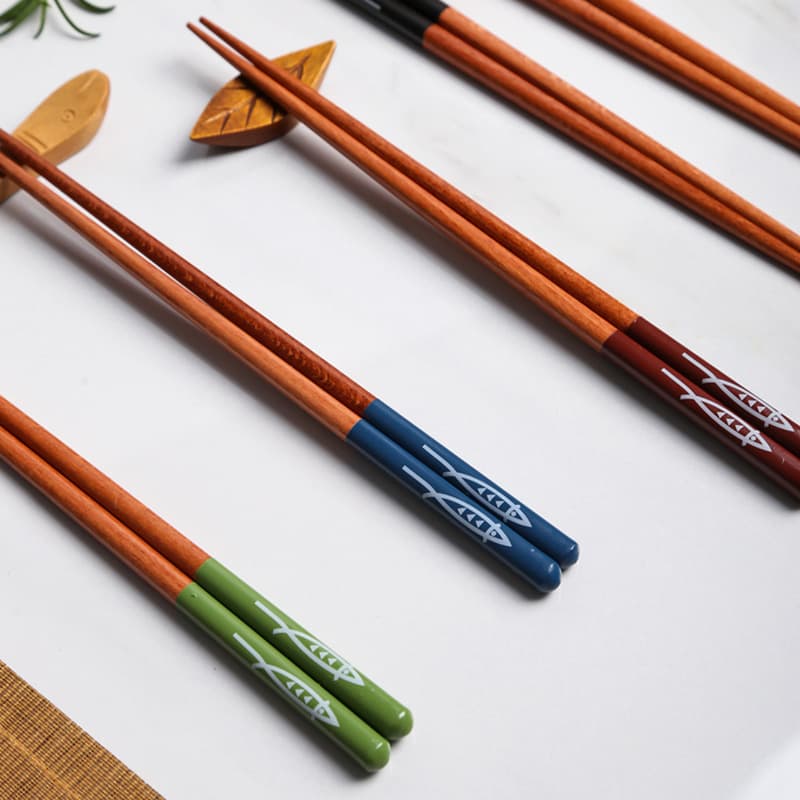22.5cm Cartoon Chinese Reusable Wooden Chopsticks Cute Fish Pointed Restaurant Sushi Chopsticks